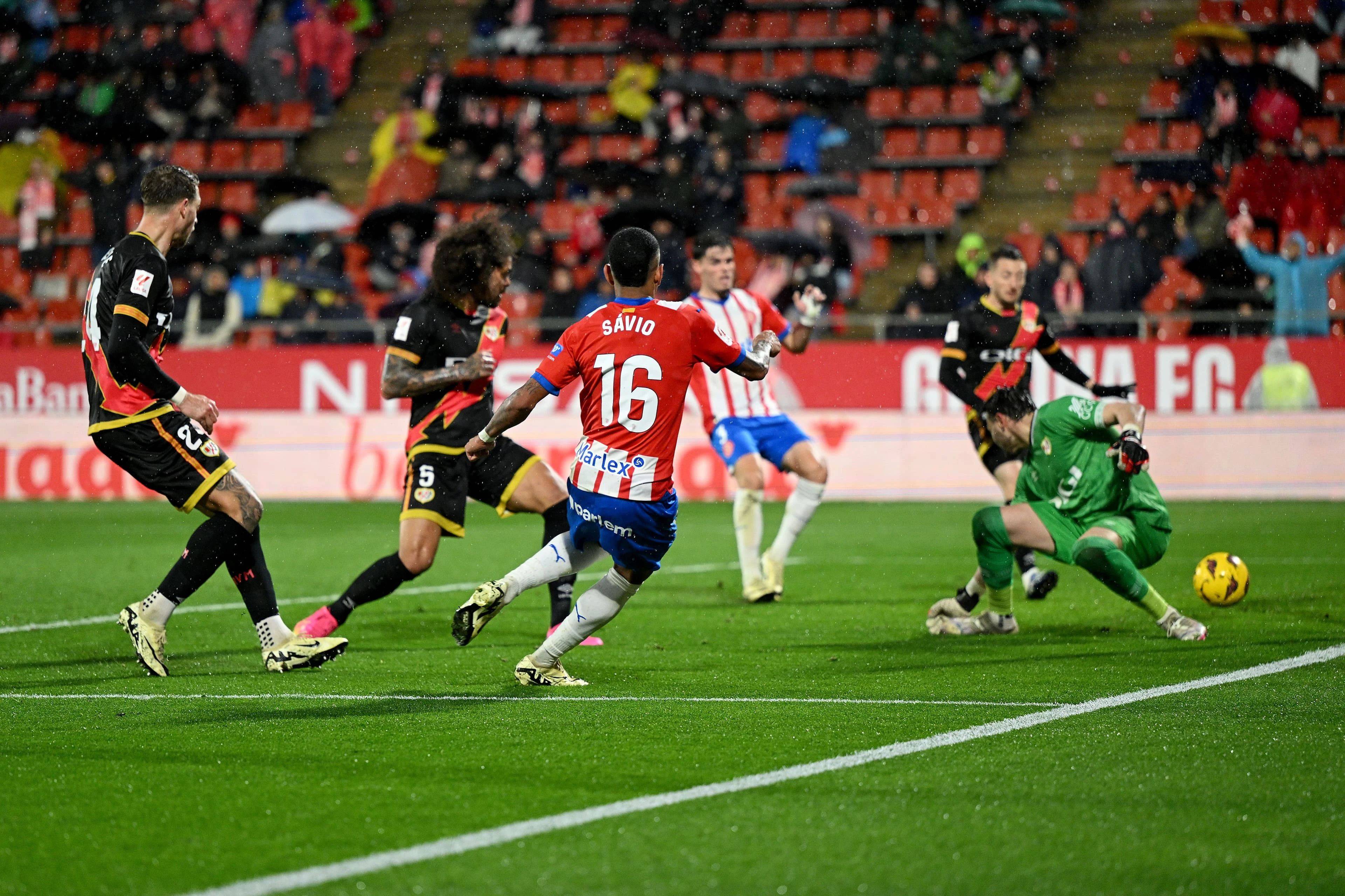 雷速-包含关键时刻西甲焦点战，巴塞罗那刷新队史纪录，气氛紧张，控场能力受关注的词条