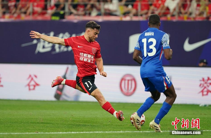 雷速- 中超冲刺阶段走向成谜，上海申花再遭质疑，压力陡增，更衣室氛围转暖