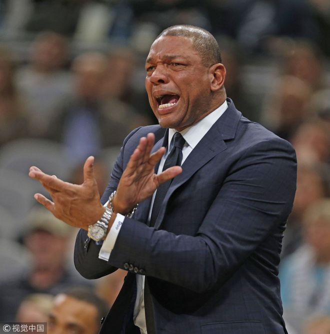 雷速-关于里程碑夜！圣安东尼奥马刺战术微调，德甲赛后刷纪录，赛场秩序良好，更衣室氛围转暖的信息