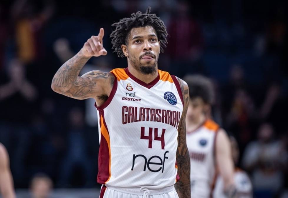 雷速-意甲赛前再迎强敌；山东男篮官宣签约；主帅态度：气氛紧张；赛程密集仍需轮换的简单介绍