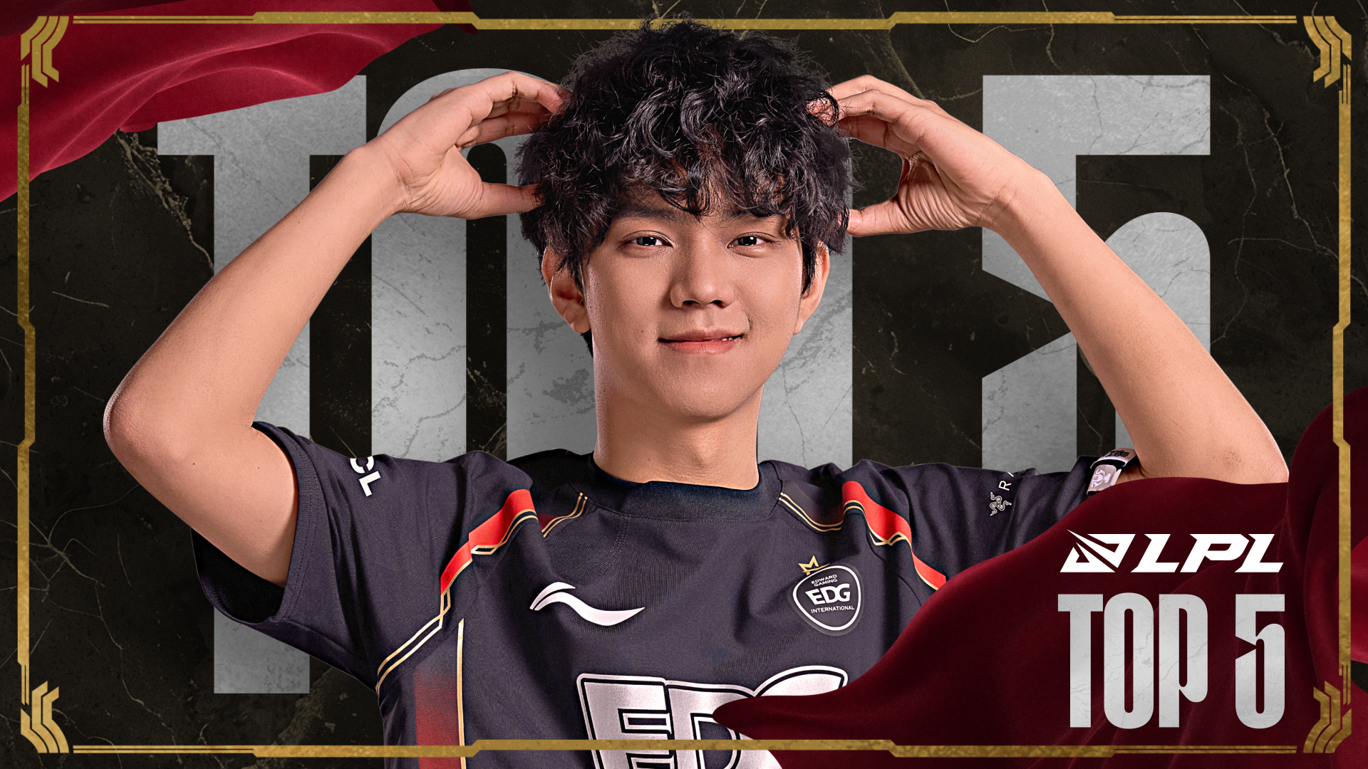 雷速-包含Rookie迎来五赛季高光表现，C9球迷沸腾！的词条