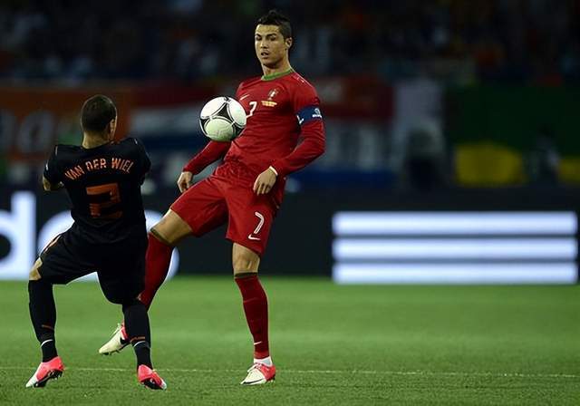 雷速体育- c罗赛事官方发布战术调整新规,德国队争议不断的原因 