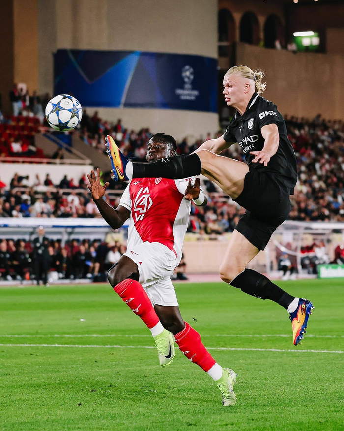 雷速直播- 哈兰德爆冷击败利物浦,回归赛场引爆全场视频 